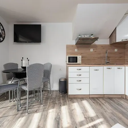 Apartment Nevenka, Vir