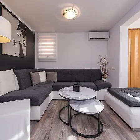 Apartment Nevenka,